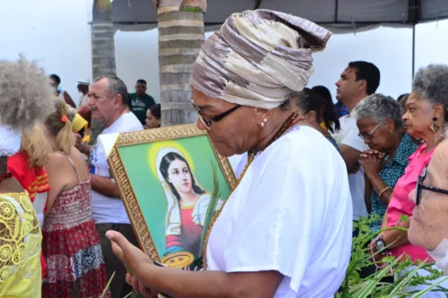 
				
					Homenagem a Santa Luzia: veja fotos da celebração em Salvador
				
				