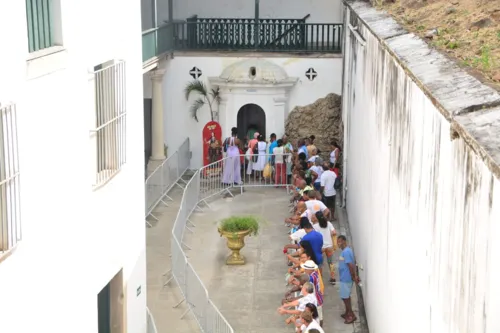 
				
					Homenagem a Santa Luzia: veja fotos da celebração em Salvador
				
				