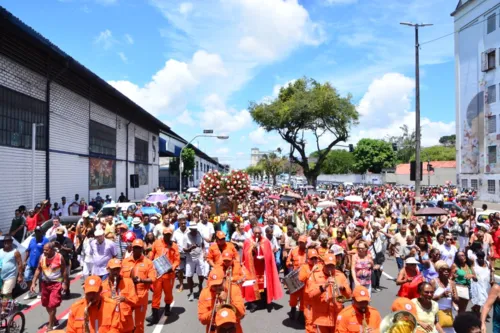 
				
					Homenagem a Santa Luzia: veja fotos da celebração em Salvador
				
				