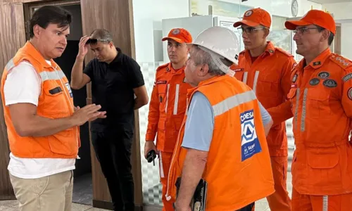 
				
					Hotel é evacuado por causa de incêndio em Salvador
				
				