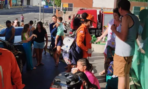 
				
					Hotel é evacuado por causa de incêndio em Salvador
				
				