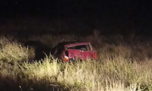 
				
					Idoso morre em batida a caminho de velório na Bahia
				
				