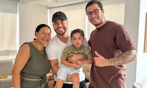 
					Murilo Huff e mãe de Marília chegam à audiência de conciliação; veja
				
				