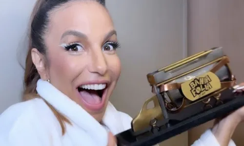 
				
					Ivete Sangalo recebe Troféu Bahia Folia pelo hit ‘Macetando’; VÍDEO
				
				