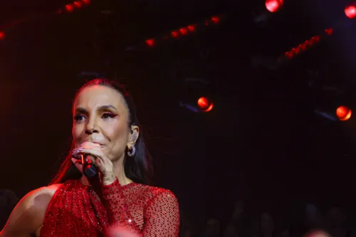 
				
					Ivete Sangalo segue maratona de carnaval fora da Bahia
				
				