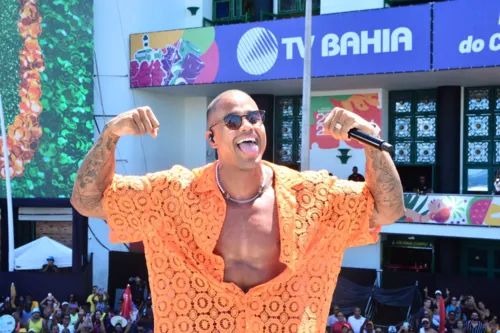 
				
					Léo Santana perde mais de 10 kg após maratona de shows no Carnaval
				
				