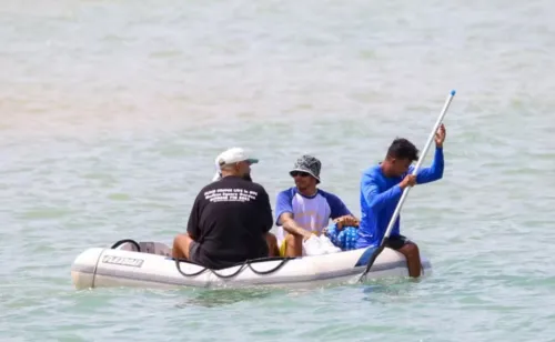 
				
					Lewis Hamilton na Bahia: piloto aproveita passeio de barco em Trancoso
				
				