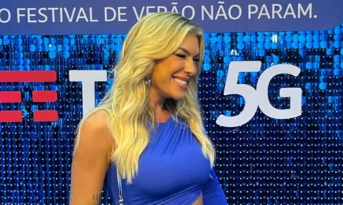 
				
					Lore Improta comemora estreia na TV com programa na Globo: 'Um sonho'
				
				