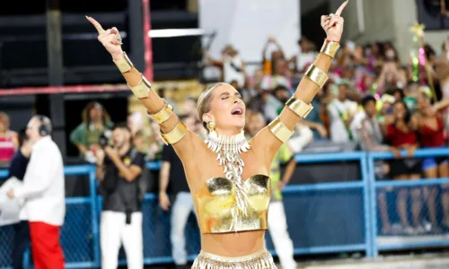 
				
					Lore, Rafa Kalimann e mais famosas quebram tudo em ensaio de Carnaval
				
				