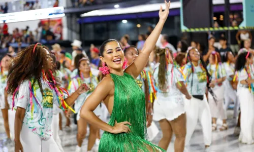 
				
					Lore, Rafa Kalimann e mais famosas quebram tudo em ensaio de Carnaval
				
				