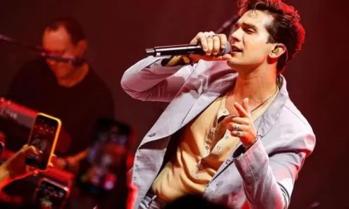 
				
					Luan Santana retorna aos palcos e lança música nova após ser internado
				
				