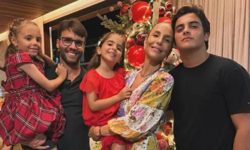 
					Filho de Ivete e Daniel Cady, Marcelo apoia pais após separação; veja
				
				
