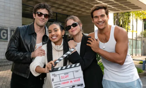 
				
					'Mania de Você': novela ganha 1º foto com os protagonistas
				
				