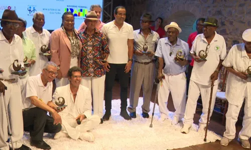 
				
					Margareth Menezes marca presença no maior evento de capoeira do Brasil
				
				