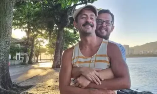 
				
					Marido de ator de 'Renascer' desabafa sobre distância: 'Incompleto'
				
				