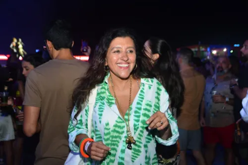 
				
					Marieta Severo, Leandro Lima e Casé: veja famosos no Festival de Verão
				
				