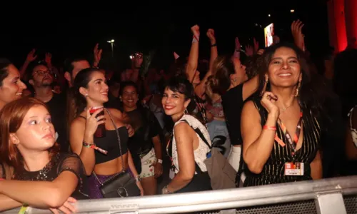 
				
					Marieta Severo, Leandro Lima e Casé: veja famosos no Festival de Verão
				
				