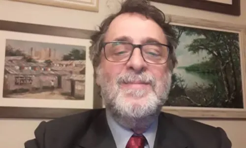 
				
					Morre o jornalista Antero Greco, aos 69 anos
				
				
