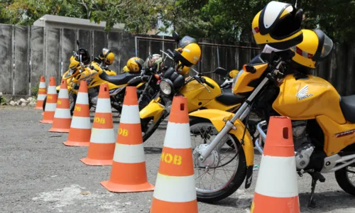 
				
					Mototaxistas de Salvador são convocados para vistorias obrigatórias
				
				