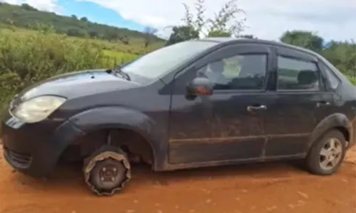 
				
					Mulher desaparece, tem casa revirada e depois é encontrada morta na BA
				
				