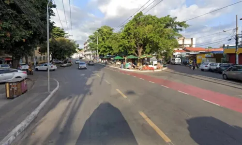 
				
					Mulher é assassinada a tiros no bairro de Pernambués, em Salvador
				
				