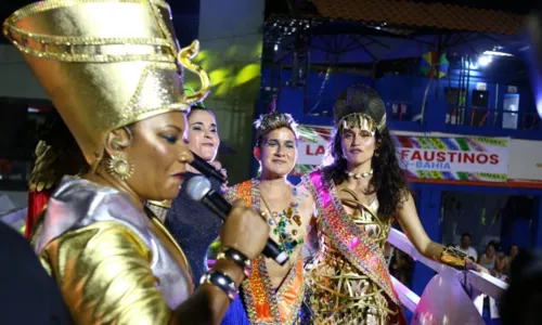 
				
					Nanda Costa e Lan Lanh estreiam como rainhas de bloco no Carnaval
				
				