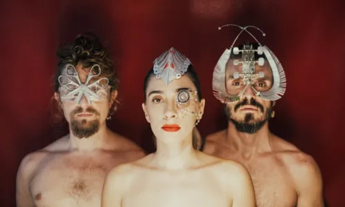 
				
					Novo álbum de Pietá tem parceria com Jota.pê e Roberta Sá
				
				