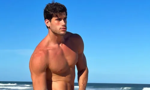 
				
					Nutricionista, fitness e galã: conheça baiano que pode entrar no BBB
				
				