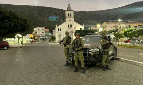 
				
					Operação Força Total apreende 110 armas em 12h, 19 delas na Bahia
				
				