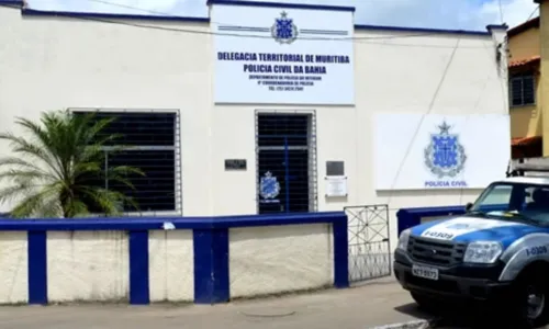 
				
					Pai e filho são encontrados mortos com marcas de tiros na Bahia
				
				