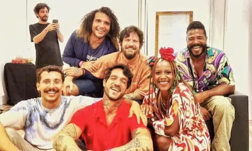 
				
					Pondé, Tiri e mais: projeto FVERERO faz show especial no Rio Vermelho
				
				