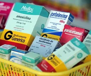 
				
					Preços de medicamentos podem aumentar 4,5% a partir de segunda (1º)
				
				