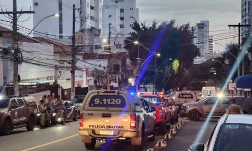 
				
					Princípio de incêndio assusta pacientes no Hospital Português
				
				