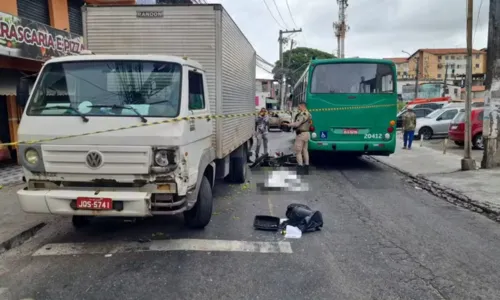 
				
					Quatro pessoas morrem em acidente em via do sudoeste da Bahia
				
				