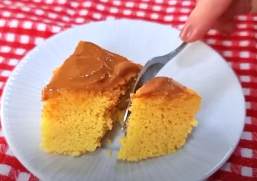 
				
					Receita feita em 2 minutos garante bolo de fubá delicioso
				
				