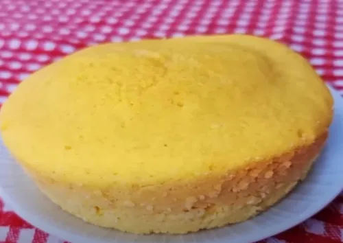 
				
					Receita feita em 2 minutos garante bolo de fubá delicioso
				
				