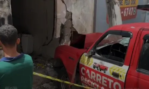 
				
					Reciclador morre após ser atropelado por caminhonete no Calabetão
				
				