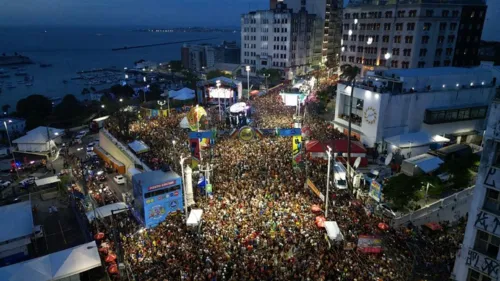 
				
					Recordes: veja os números oficiais do balanço do Carnaval de Salvador
				
				