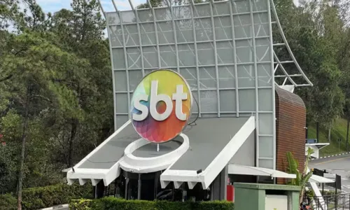 
				
					SBT investiga relação sexual dentro de camarim da emissora
				
				