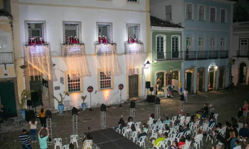 
				
					'Sacadas Musicais': corais se apresentam em prédios do Pelourinho
				
				