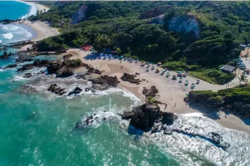 
				
					Saiba quais são as 8 praias de nudismo do Brasil; uma fica na Bahia
				
				