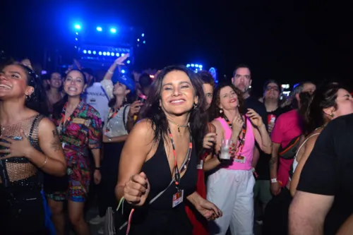 
				
					Silvero, Duda Santos e Taís Araújo: veja famosos no Festival de Verão
				
				