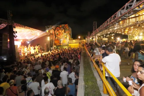 
				
					Surpresa de Xande, Regina Casé e mais: veja fotos do Cortejo Afro
				
				