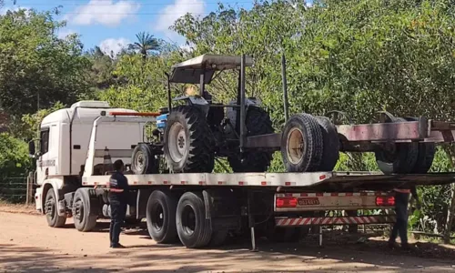 
				
					Suspeitos de incendiar florestas para desviar madeira são presos na BA
				
				