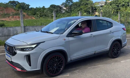 
				
					Testamos a esportividade e potência do Fastback Abarth
				
				