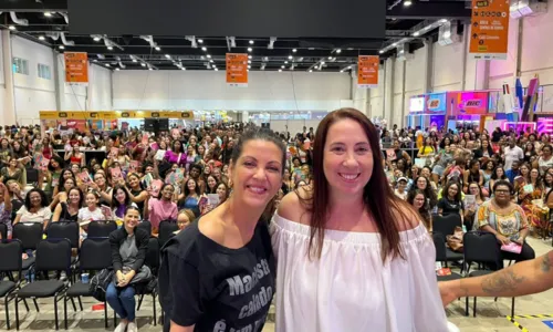 
				
					Thalita Rebouças revela na Bienal do Livro nome de nova produção; veja
				
				