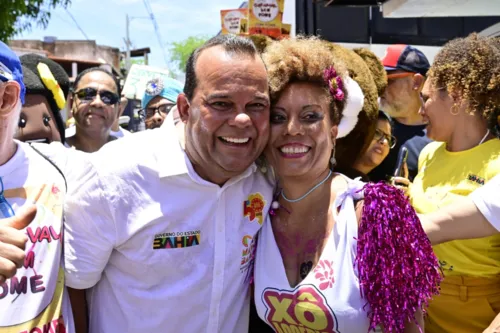 
				
					Tradicional Mudança do Garcia se prepara para desfile; veja fotos
				
				