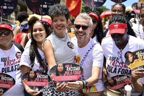 
				
					Tradicional Mudança do Garcia se prepara para desfile; veja fotos
				
				