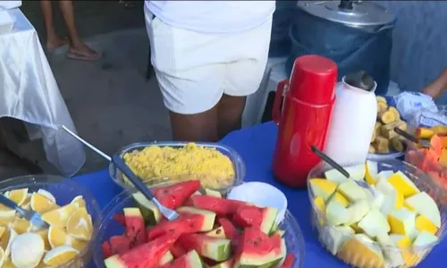 
				
					Tradicional café da manhã de Dona Niçu reúne fiéis em Itapuã
				
				