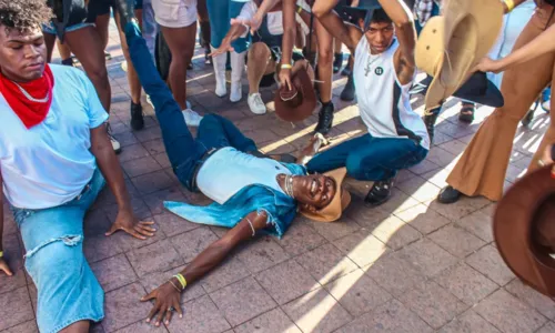 
				
					VÍDEO: fãs de Beyoncé fazem flashmob no Farol da Barra
				
				